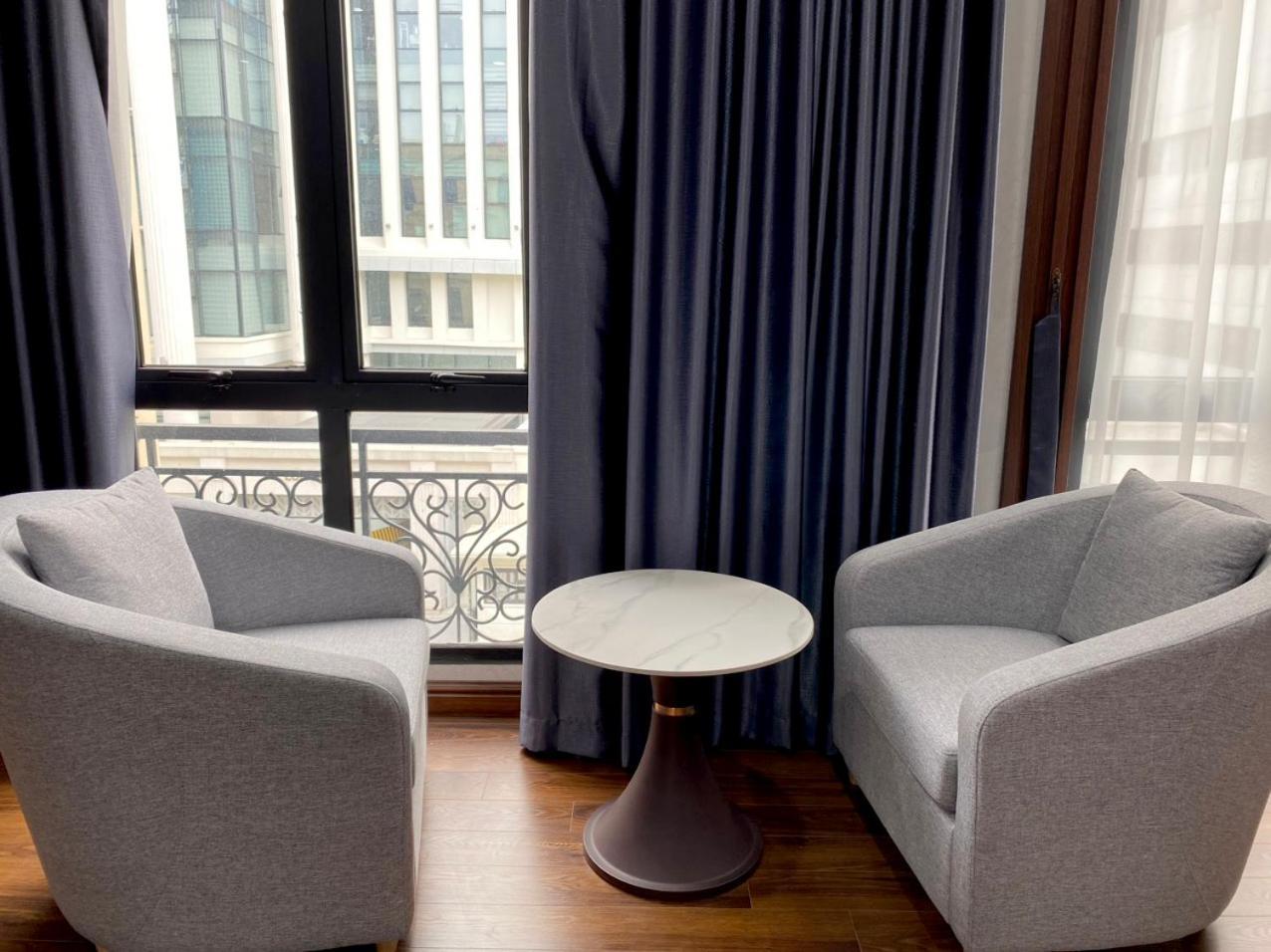 NguyẽN QuyèN Hotel 河内 外观 照片